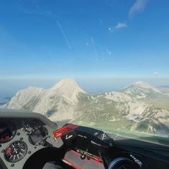 Flugwegposition um 15:13:45: Aufgenommen in der Nähe von 67100 L'Aquila, L’Aquila, Italien in 2744 Meter